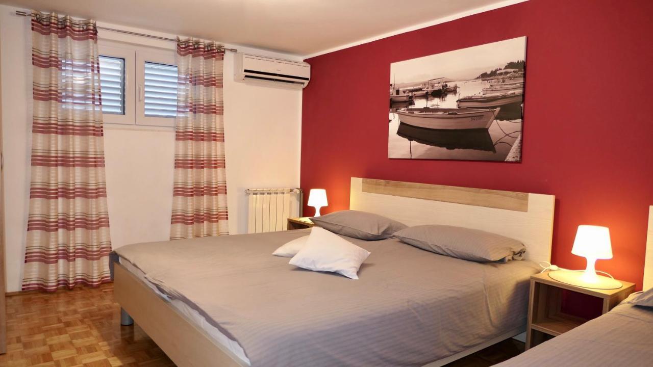 Apartments Villa Agatha Свети-Филип-и-Яков Экстерьер фото