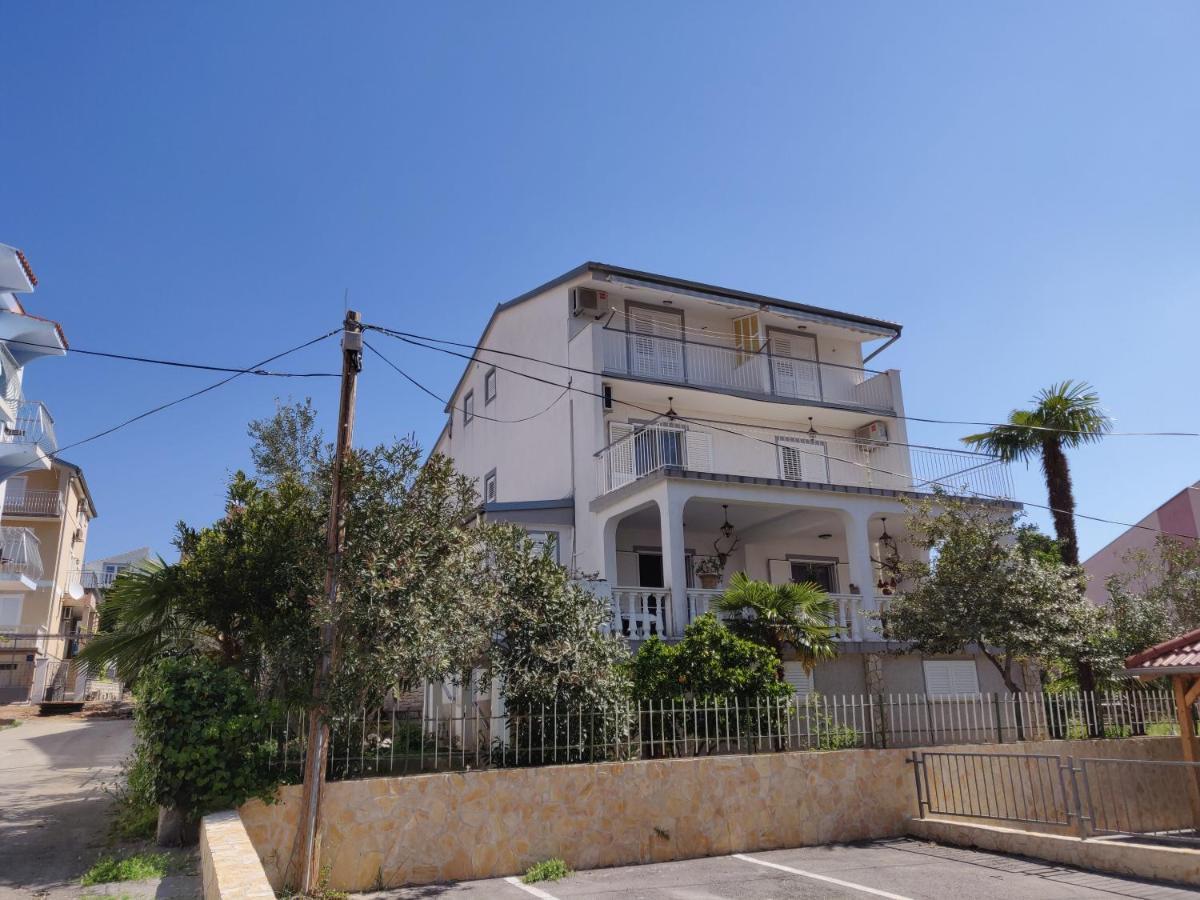Apartments Villa Agatha Свети-Филип-и-Яков Экстерьер фото